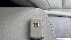 Volvo V90 2.0 D4 Cross Country Pro 5dr AWD Geartronic Diesel Estate